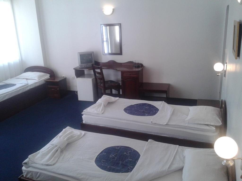 Семеен Хотел Елена Палас Nessebar Quarto foto