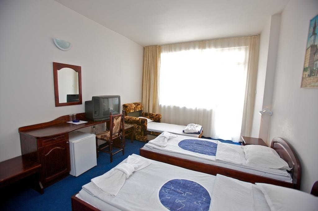 Семеен Хотел Елена Палас Nessebar Quarto foto